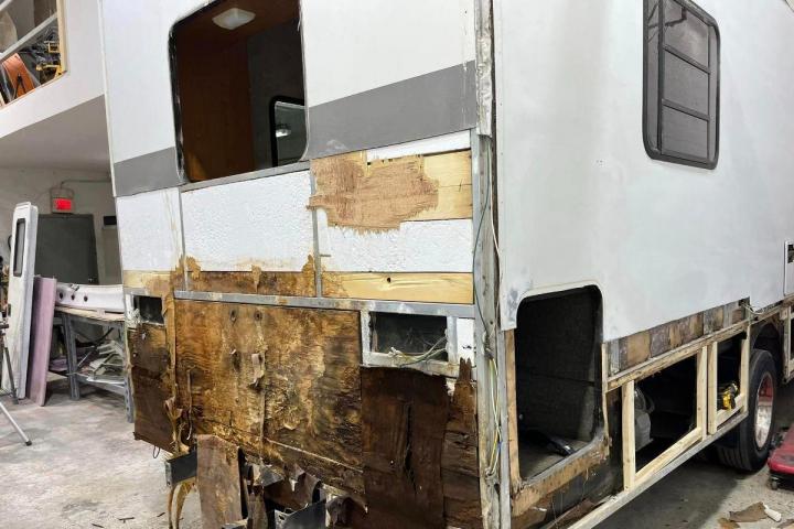 De nombreux propriétaires de véhicules récréatifs à Granby nous font confiance pour le traitement de moisissures sur leurs motorisés.