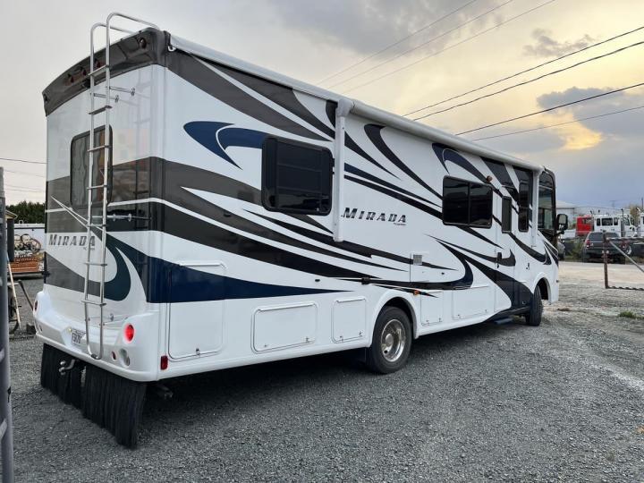 Traitement de la moisissure dans les véhicules récréatifs Granby